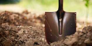 Лопата: незаменимый инструмент для земляных работ