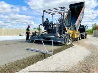Преимущества использования бетона в строительстве дорог и промышленных полов
